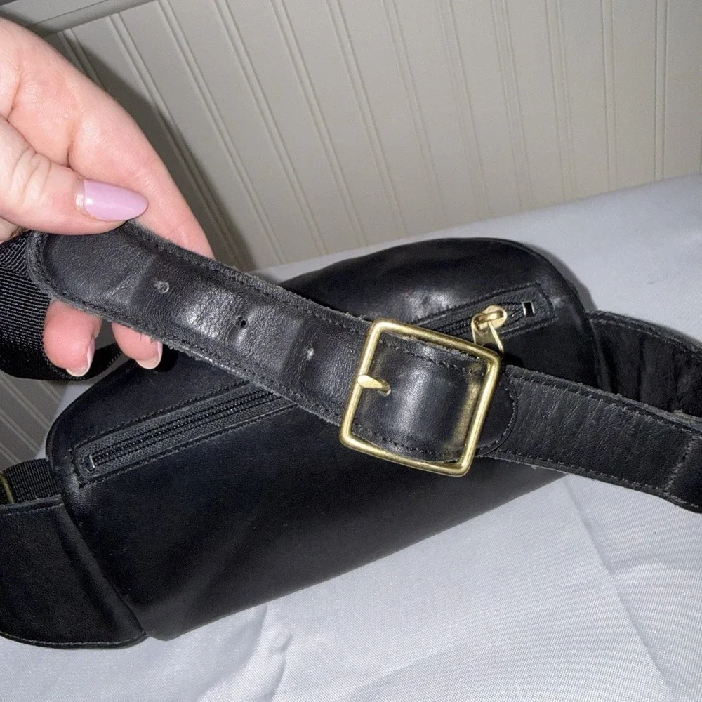 Vintage Coach Canteen Waist Fanny Pack Sling Black Leather Bag Purse 1997